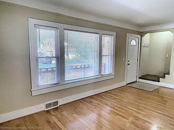 Ferndale, MI 48220,571 W Saratoga Street