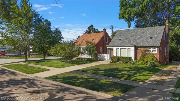 Redford, MI 48239,12811 Wormer