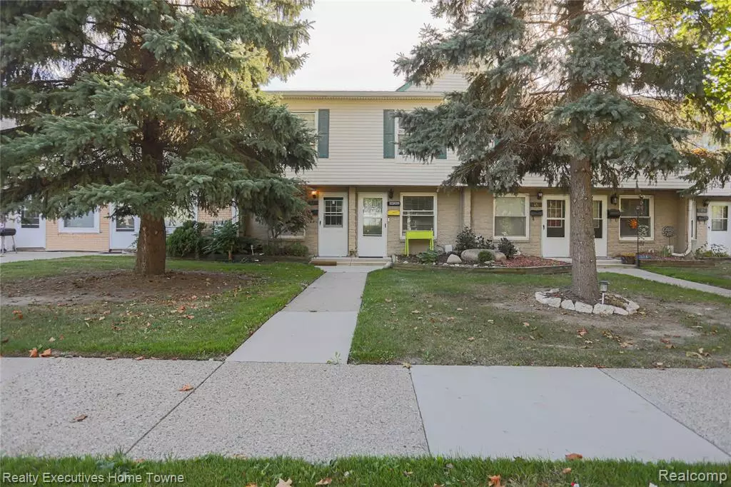 Mount Clemens, MI 48043,119 Floral Avenue