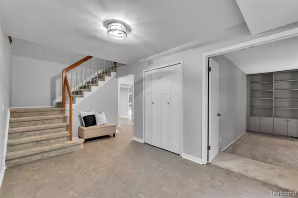 Farmington Hills, MI 48331,31037 N Park Drive