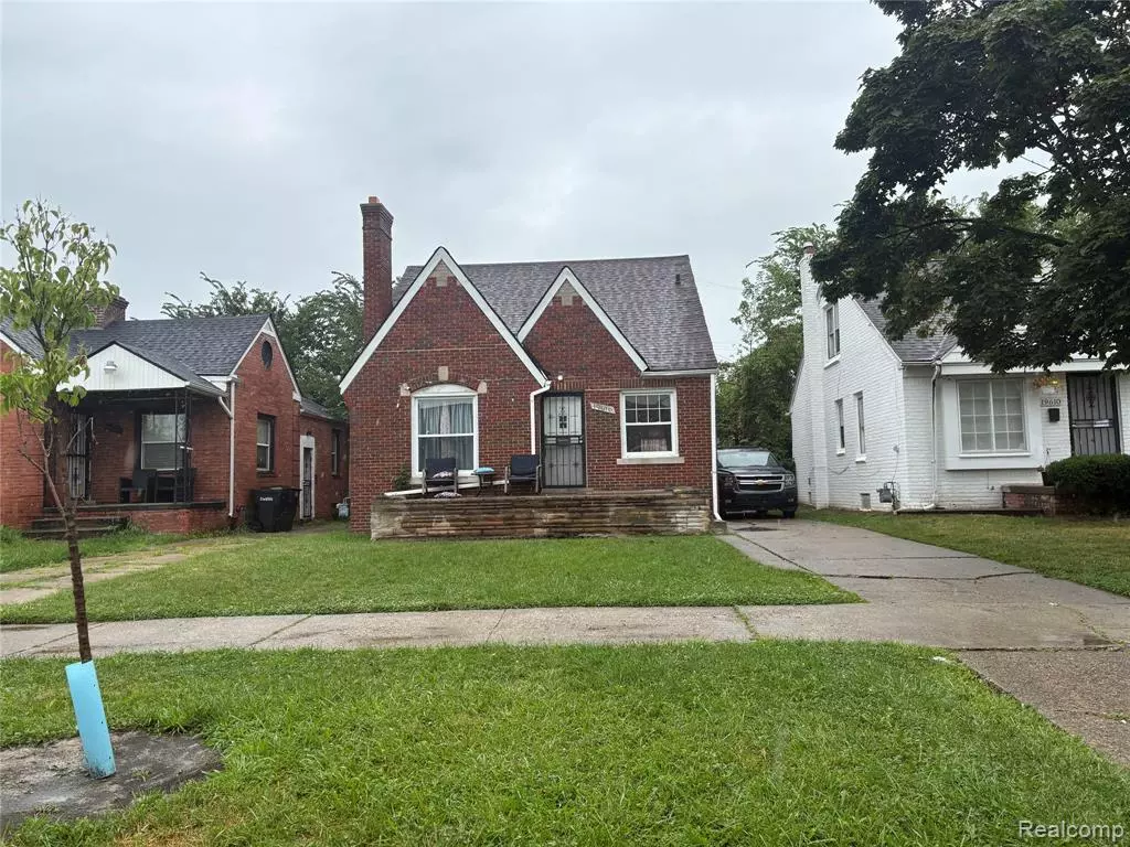 Detroit, MI 48205,19616 Westphalia Street