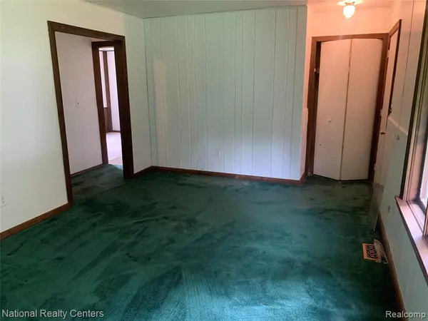 Novi, MI,23334 Meadowbrook Road