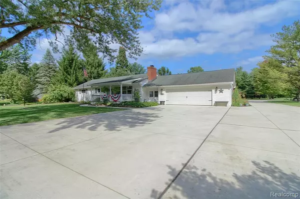 Carleton, MI 48117,10784 Exeter Road
