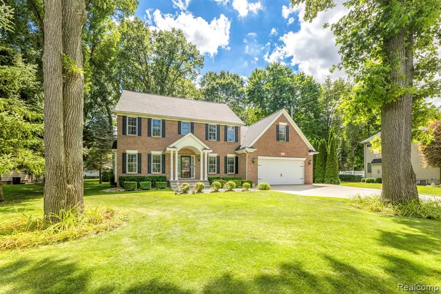 3215 Turnberry, Port Huron, MI 48060