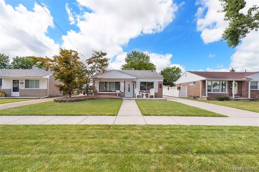 15714 Mulberry Street, Southgate, MI 48195