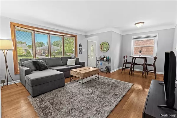 Royal Oak, MI 48073,112 Jeffrey Avenue