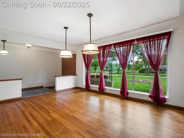 Troy, MI 48085,6525 Norton Drive