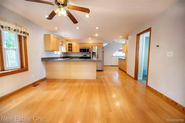 Rochester Hills, MI 48309,3180 Eastwood Drive