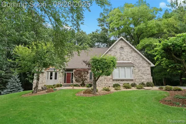 7837 Partridge Hill Drive, Brighton, MI 48116