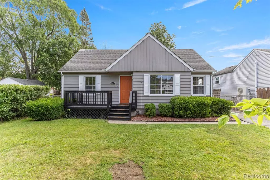 Livonia, MI 48150,8916 Deering Street