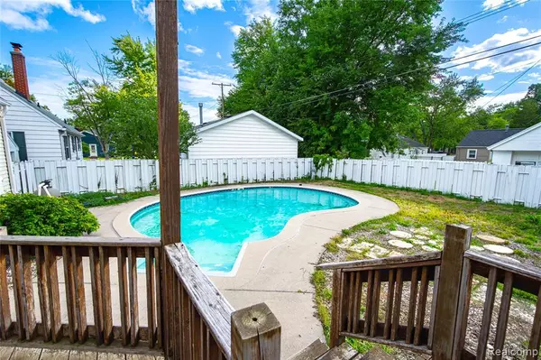 Port Huron, MI 48060,3009 10th Ave Avenue