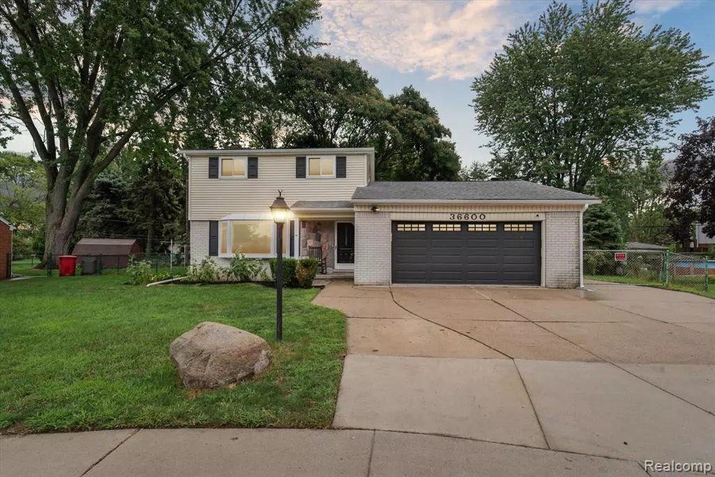 Clinton Twp, MI 48035,36600 Tessens Drive