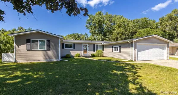 5701 Parkdale Street, Shelby Twp, MI 48317