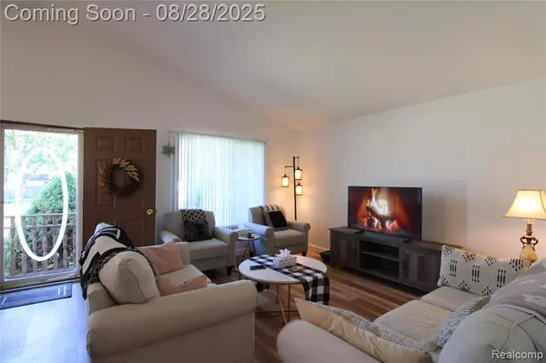 Waterford, MI 48328,2927 Peerless Avenue