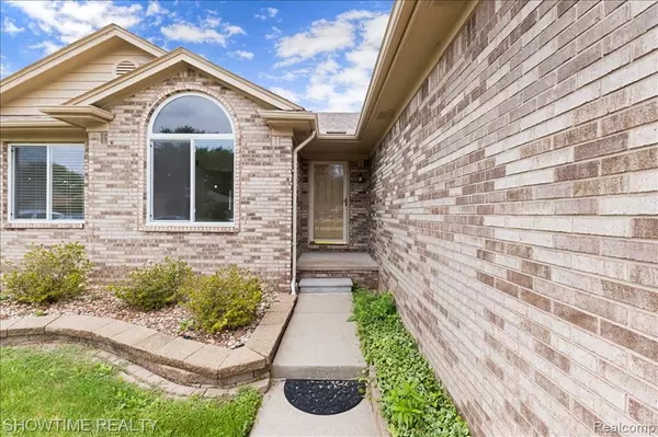 Chesterfield, MI,46132 Royal Drive