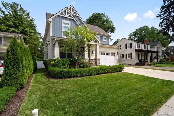 524 Ludlow Avenue, Rochester, MI 48307