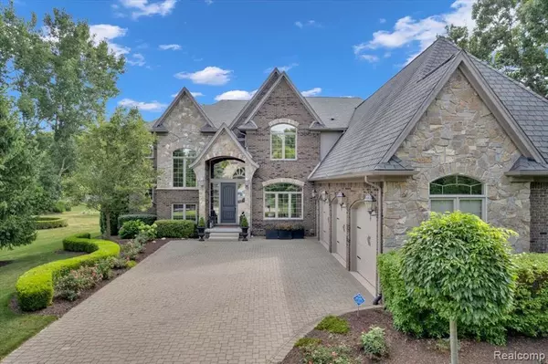 Rochester, MI 48307,54159 DEER RIDGE Court