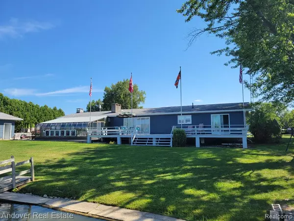 Camden, MI 49232,4324 Oak Glen Drive