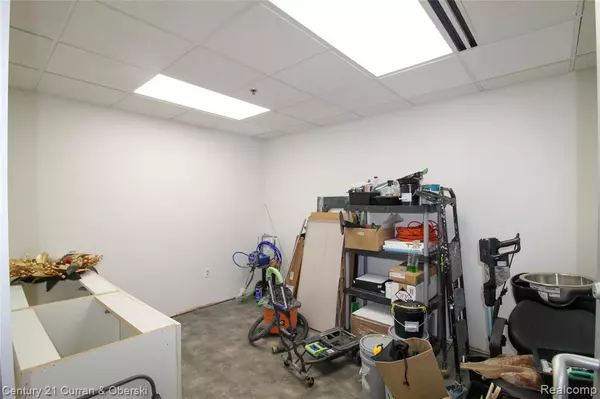 Garden City, MI,27621 Warren Road