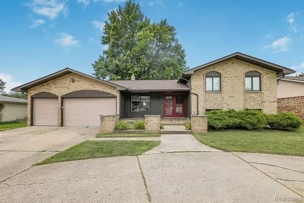 37207 Almont E Drive, Sterling Heights, MI 48310