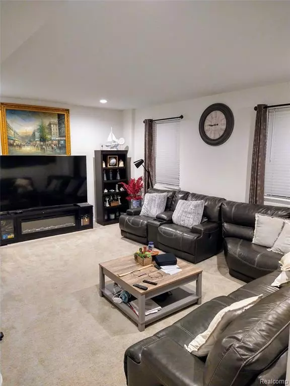 Westland, MI,33640 Birchlawn