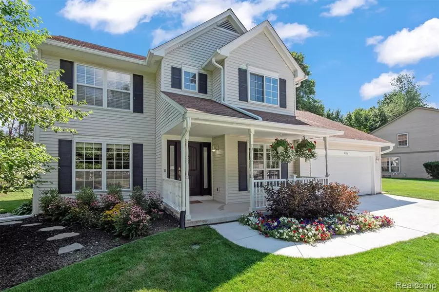 4778 Greenview Court, Commerce Twp, MI 48382
