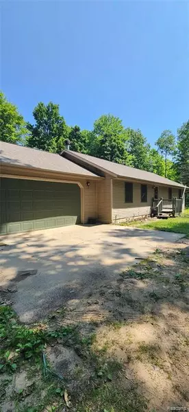 2288 Nimrod Road, Traverse City, MI 49685