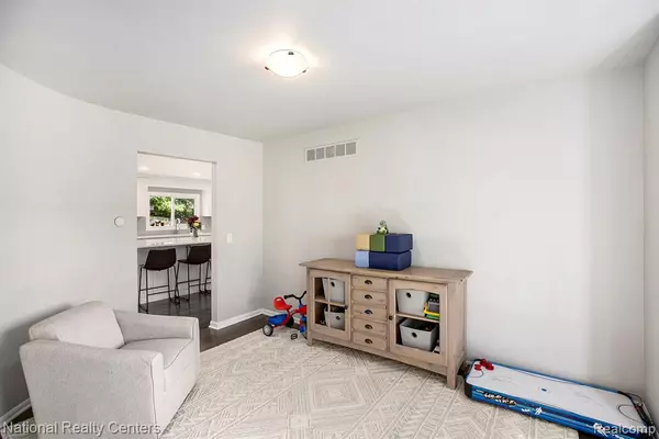 Rochester Hills, MI 48309,2076 Reagan Drive