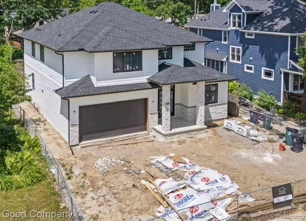 Royal Oak, MI 48067,1516 Wyandotte Avenue