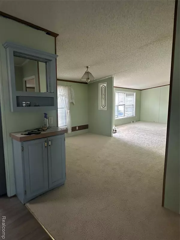 Fenton, MI 48430,103 Chinkapin Rill