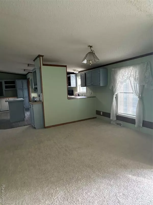 Fenton, MI 48430,103 Chinkapin Rill