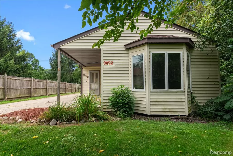 3852 Alida Avenue, Rochester Hills, MI 48309