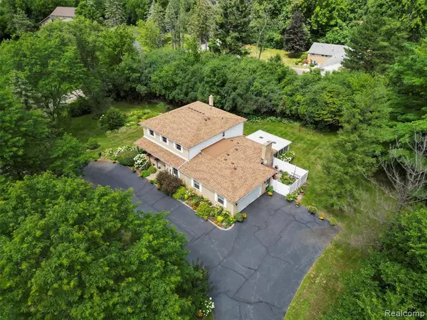 Farmington Hills, MI 48334,29876 Northbrook Street