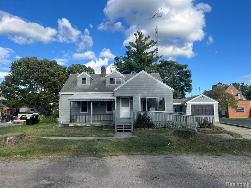 113 S Maple Street, Fowlerville, MI 48836