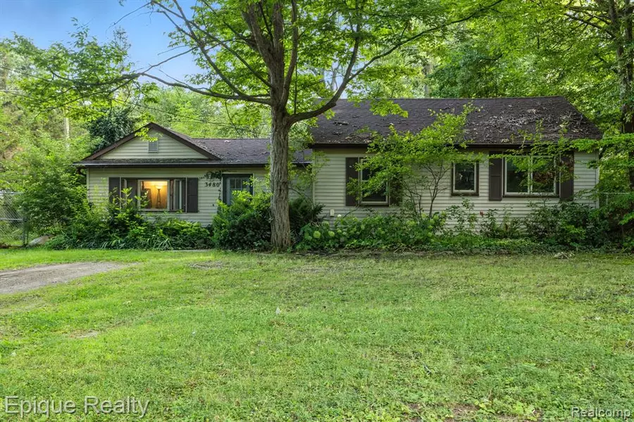 3480 Hazelton Avenue, Rochester Hills, MI 48307