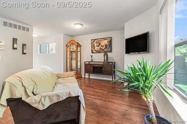 Plymouth, MI 48170,50492 Beechwood Court