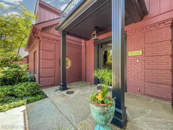 Franklin, MI 48025,25733 River Drive