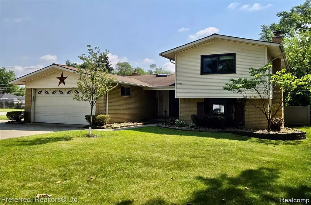 Livonia, MI 48150,9498 Bassett St