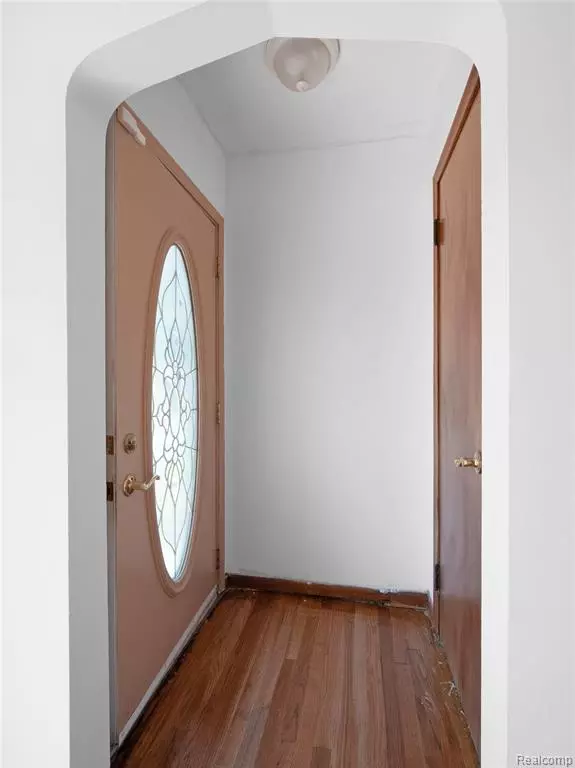 Eastpointe, MI 48021,16215 Stricker Avenue