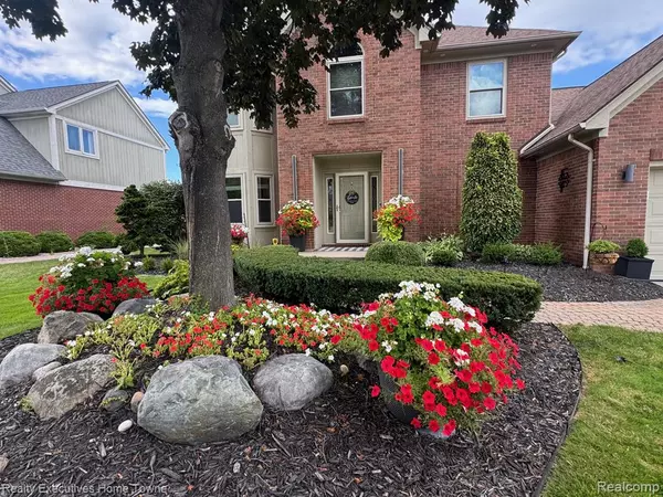 Macomb, MI 48044,20279 Ramblewood Drive