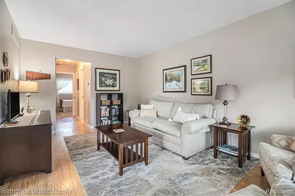 Ann Arbor, MI 48104,2802 Bombridge Court