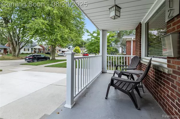 Royal Oak, MI 48067,712 S Minerva Avenue