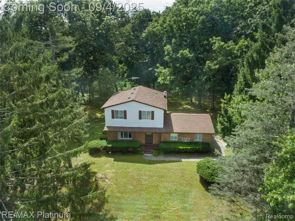 Holly, MI 48442,10600 Pinehill Drive