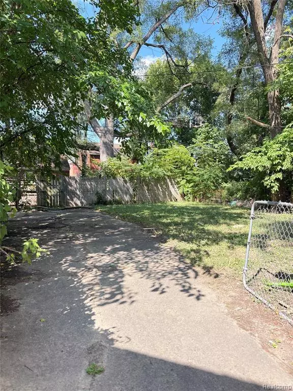 Detroit, MI 48205,11747 Christy Street