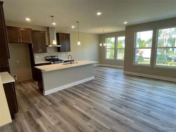 Troy, MI 48085,811 Balmoral Ln