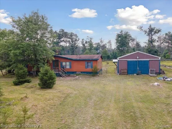3474 S Stephan Bridge Road, Grayling, MI 49738