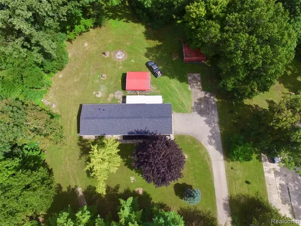 Pinckney, MI 48169,11411 Toma Road