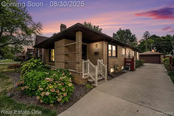 Wyandotte, MI 48192,1823 Davis Street