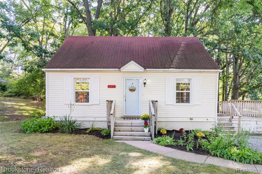 2436 Richwood Road, Auburn Hills, MI 48326
