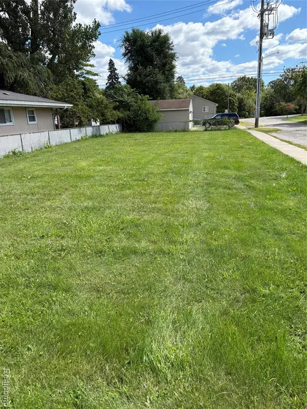 Redford, MI 48239,15802 Beech Daly Road